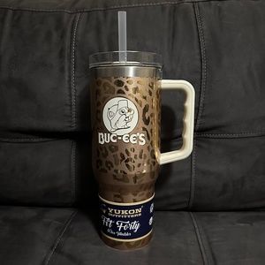 Yukon Bucees Leopard Gold Tumbler 40oz
